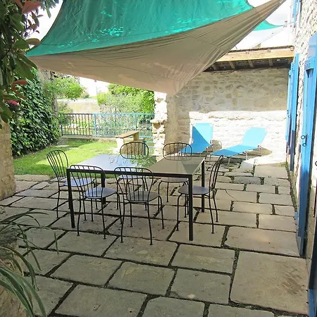 Holiday home La Rive Bleue Dijon